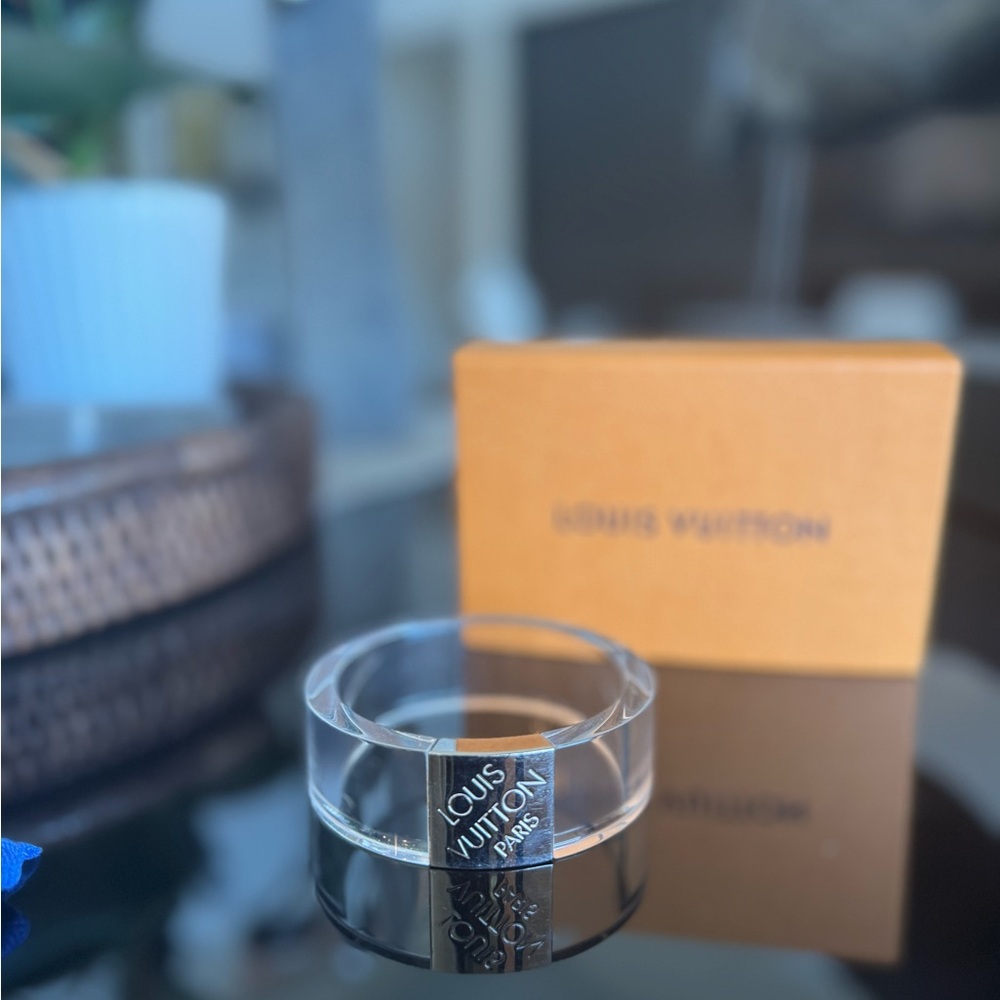 Authentic Louis Vuitton Clubber Lucite Acrylic Nightclub Bracelet Clear Bangle